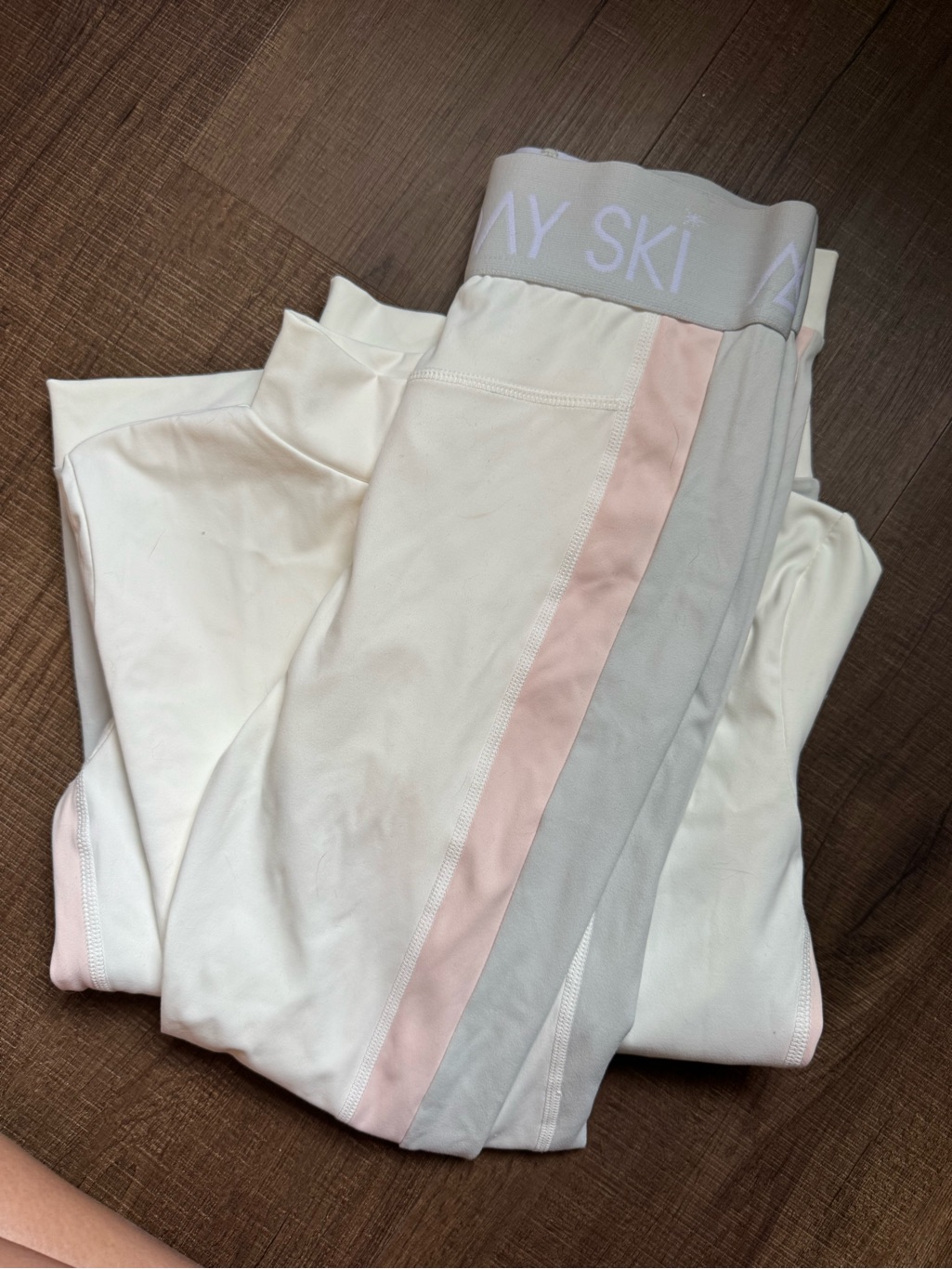 Cream Women’s Ski Jacket With Mock Neck And Subtle Logo — image 3 of 4